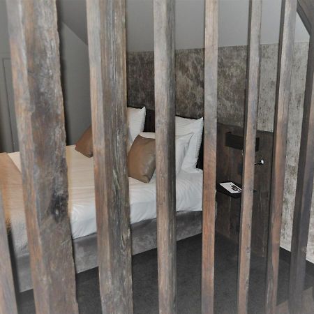 Hotel Saint Daniel Péruwelz エクステリア 写真