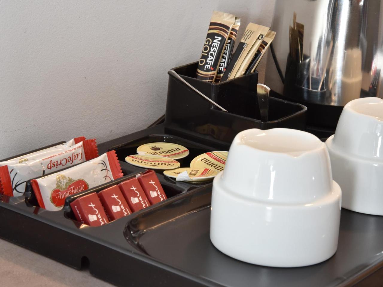 Hotel Saint Daniel Péruwelz エクステリア 写真